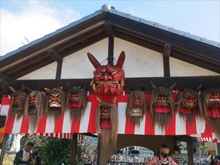 鬼面屋根展示