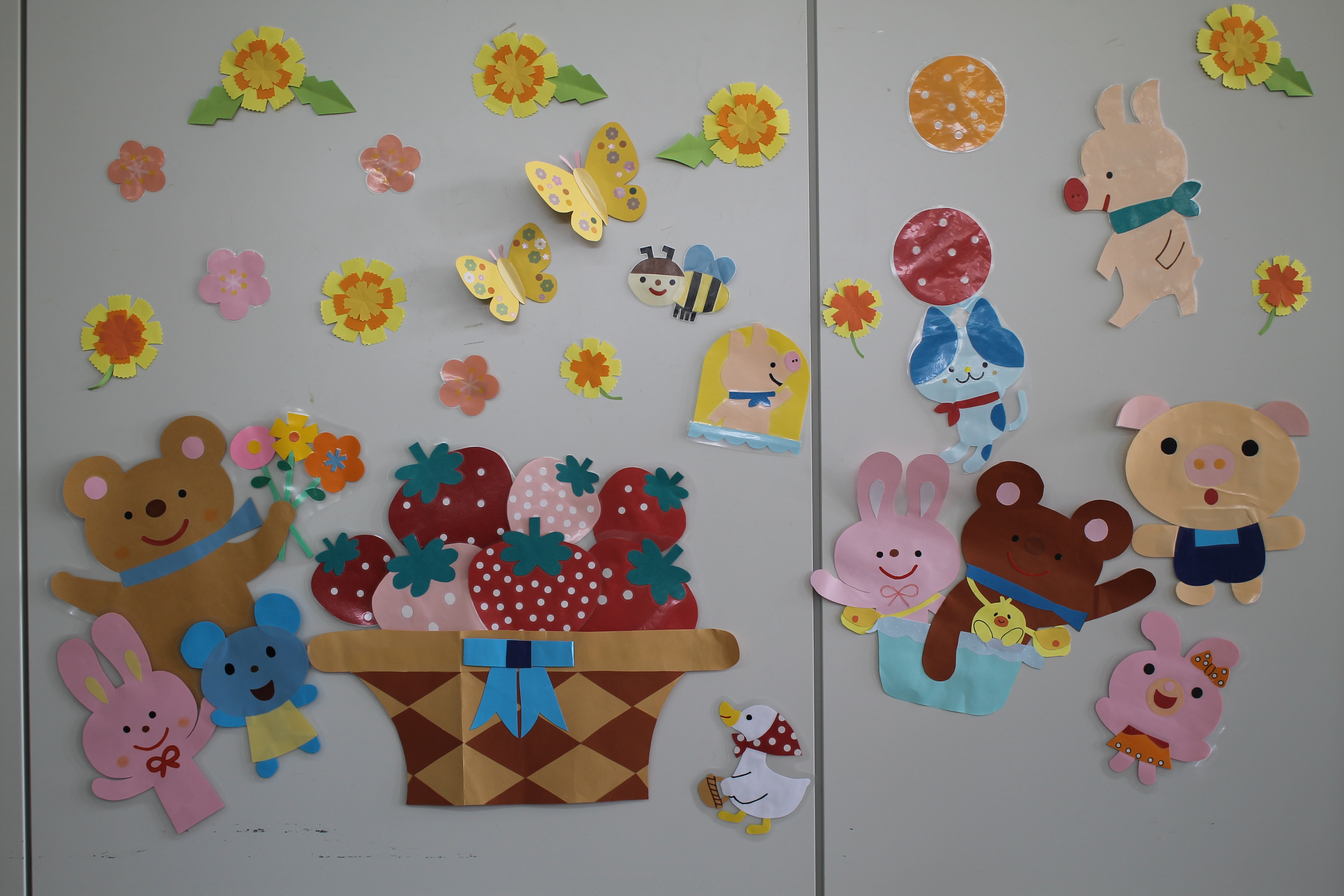 コドモシツサンガツノカザリ