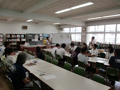 校内研究について研修の様子です。