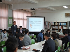 朝学習についての研修の様子