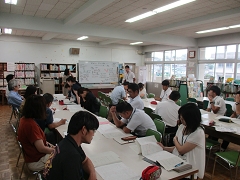 校内授業研究①の様子です。