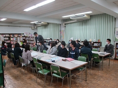 ２年授業研究の様子です。