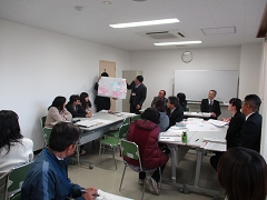 １年生の研究授業の様子です。