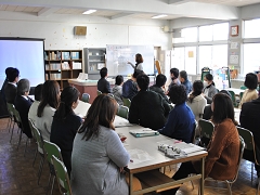 校内研究についての研修の様子です。