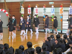 ６年生を送る会の様子です。