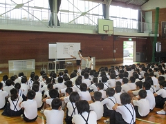 校内科学研究発表会の様子です。