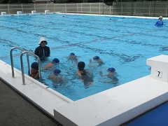 夏休み水泳練習の様子です。