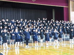 12月音楽朝礼の様子です。