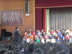 11月音楽朝礼の様子です。