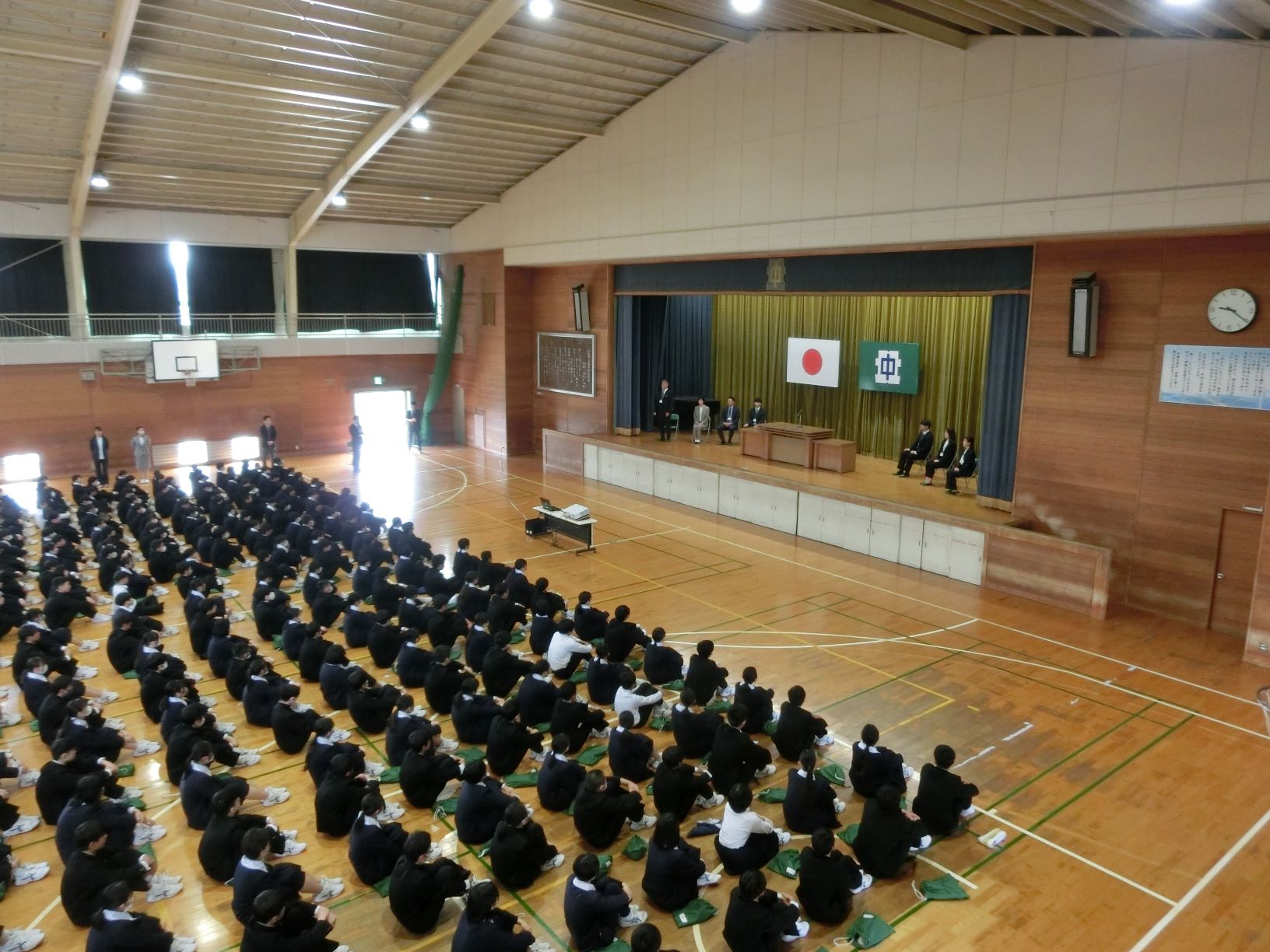 着任式
