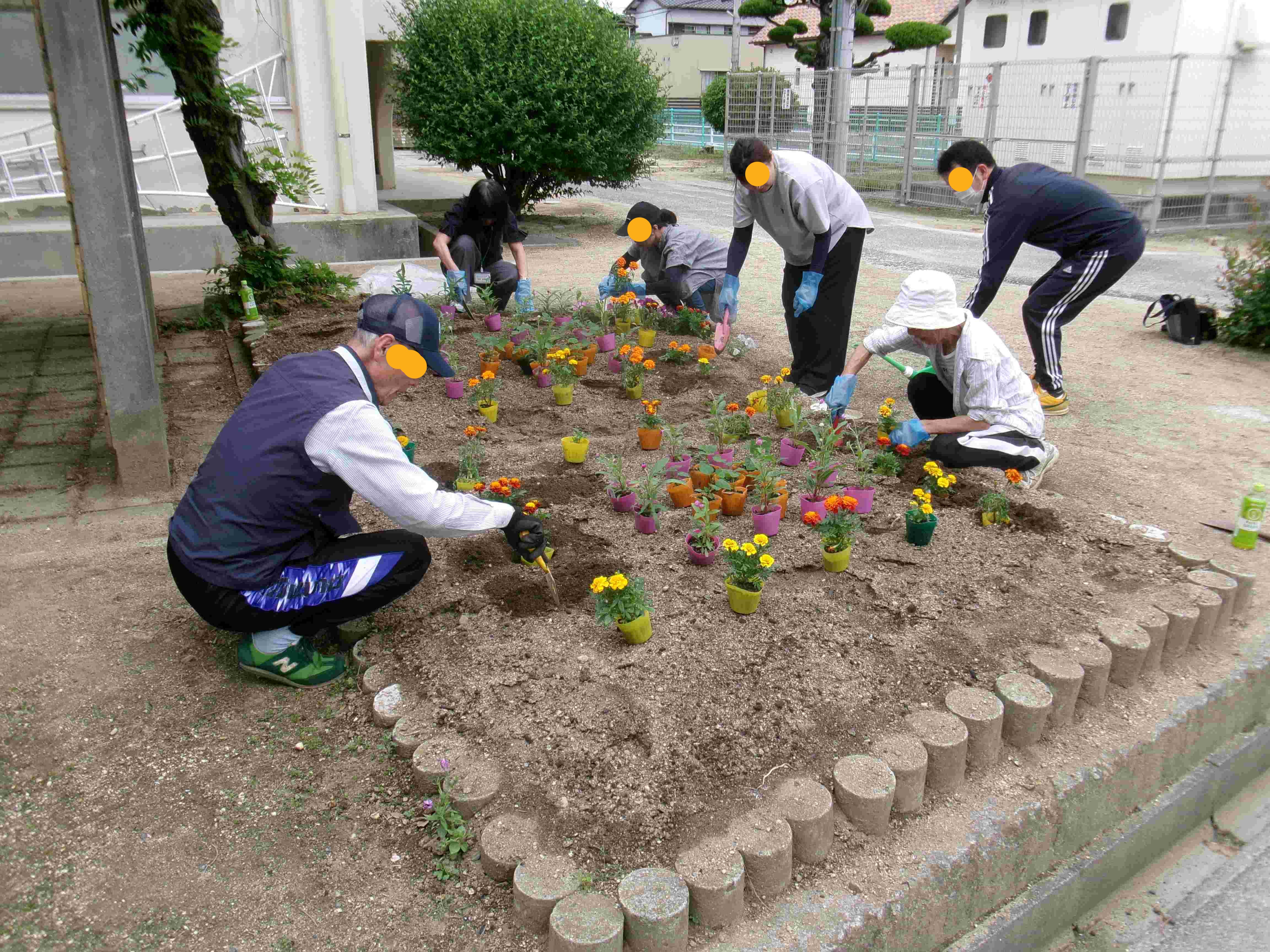 花植えボランティア