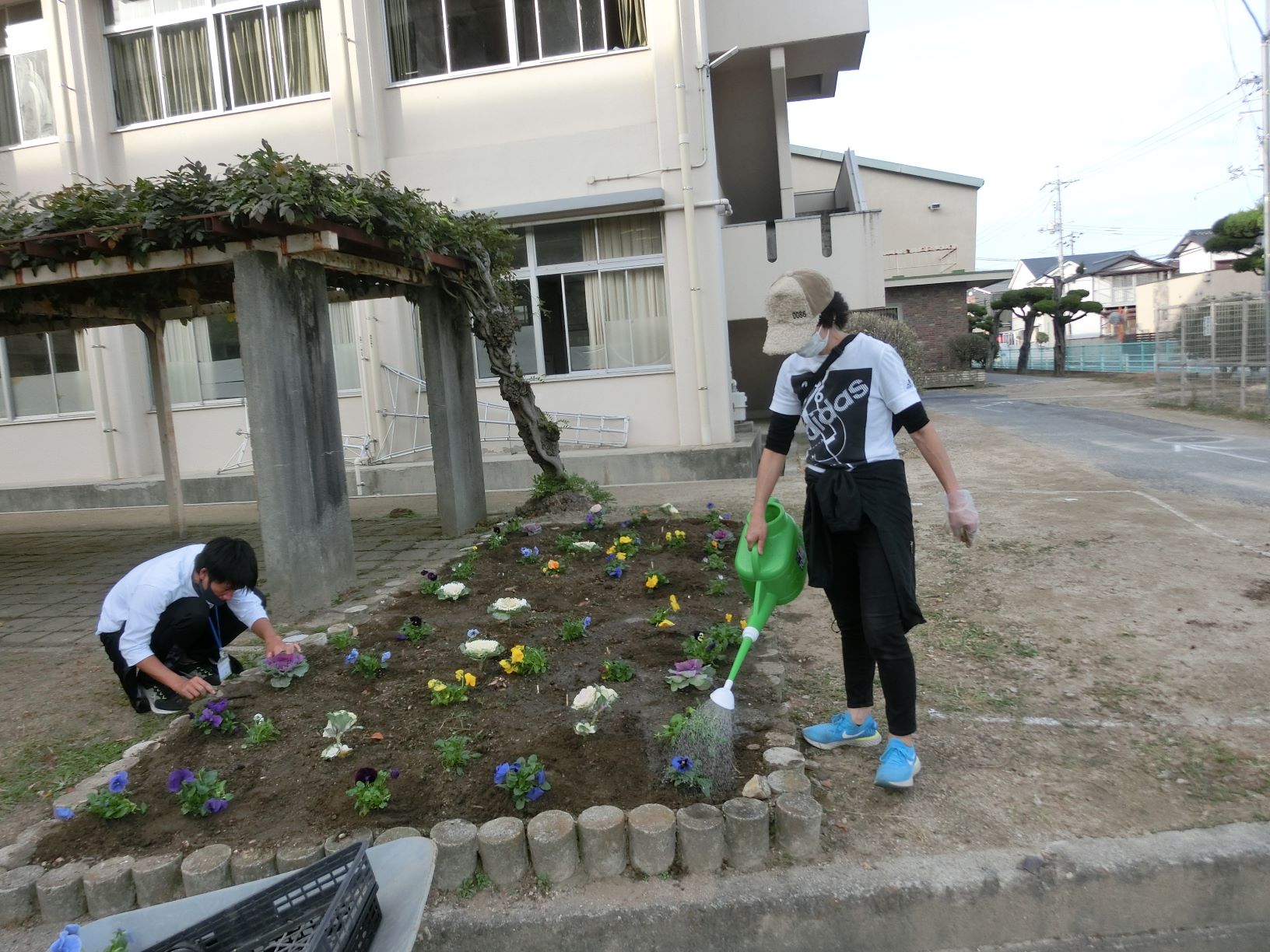 花植えボランティア