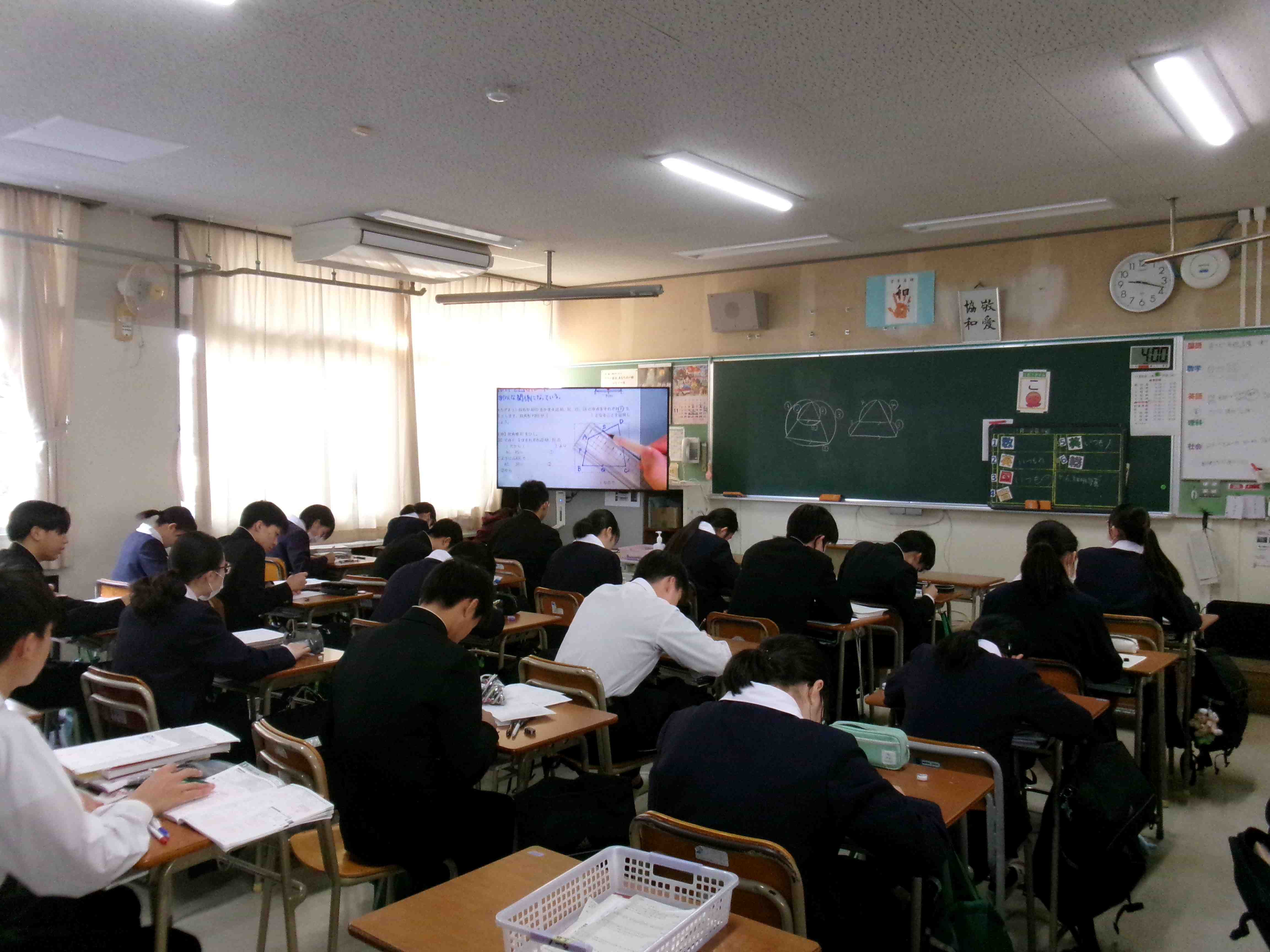 大型ディスプレイ
