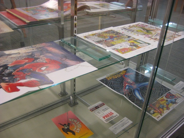 6月のガラス展示 スパイダーマンの魅力 その2