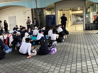水島駅で出発式