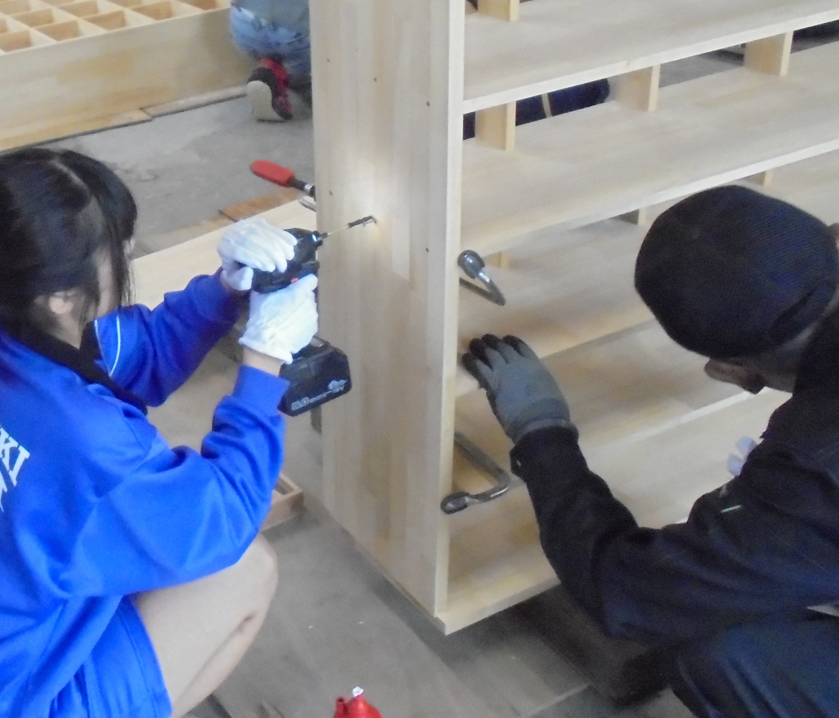 建労組ボランティア作業風景写真3