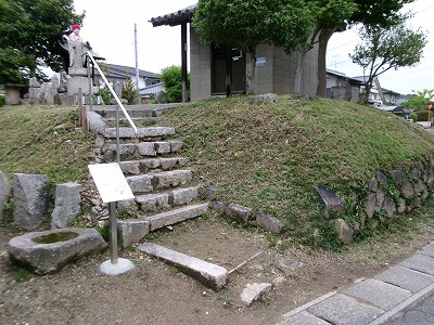 水除堤と薬師堂
