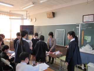 ５