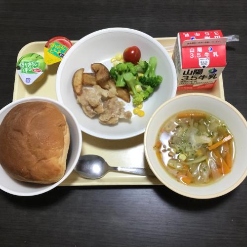 お楽しみ給食1