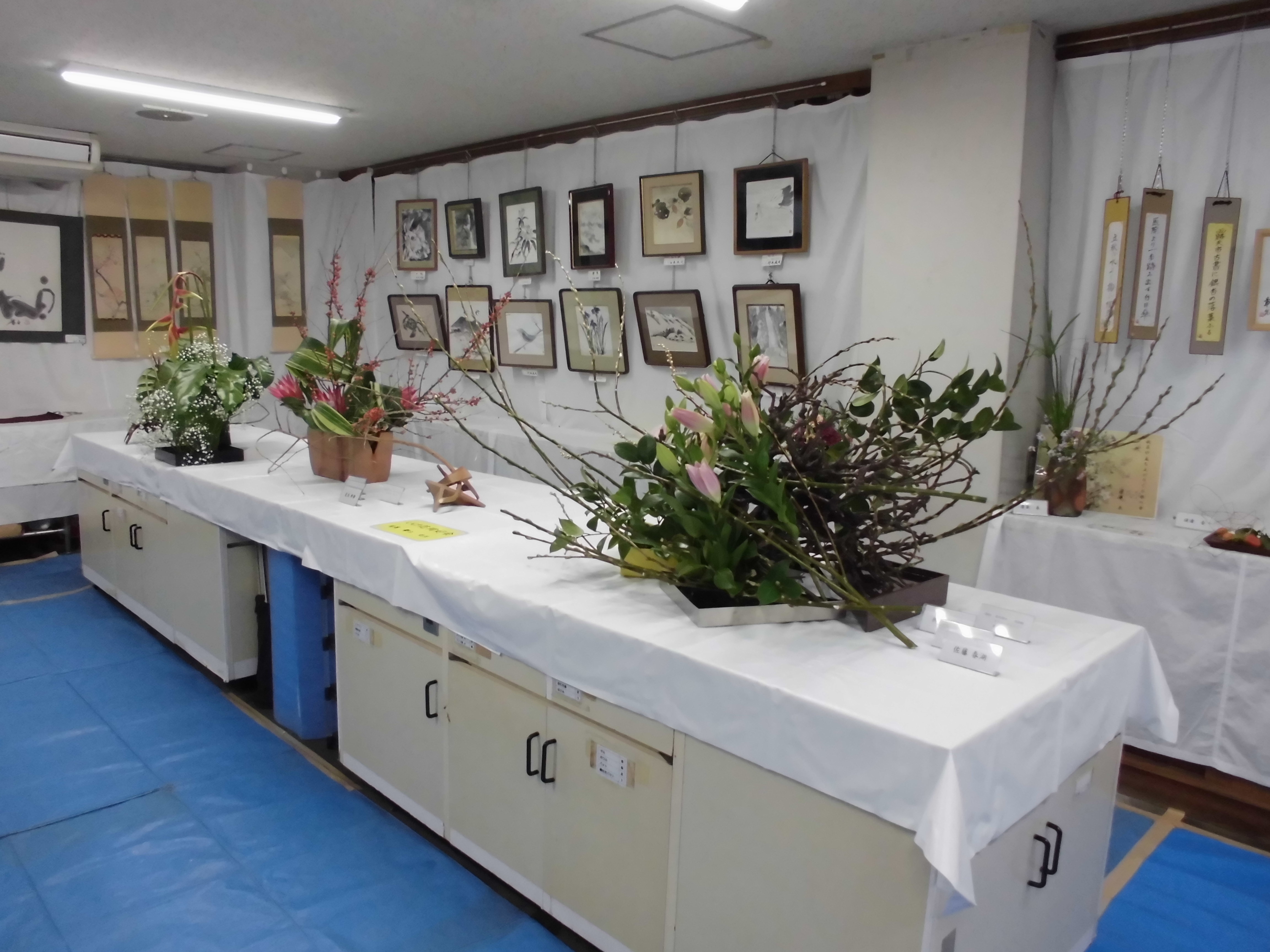 水墨画　生け花