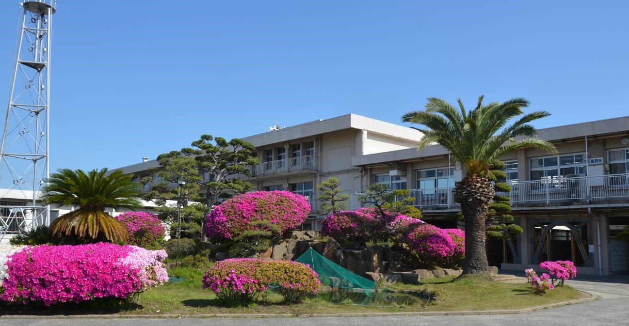 連島南小学校校舎